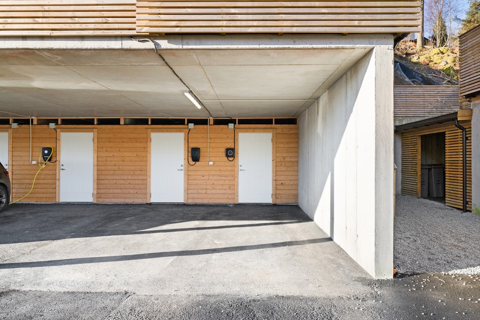 Eksklusiv bruksrett fra sameiet på parkeringsplass i carport. Galleribilde