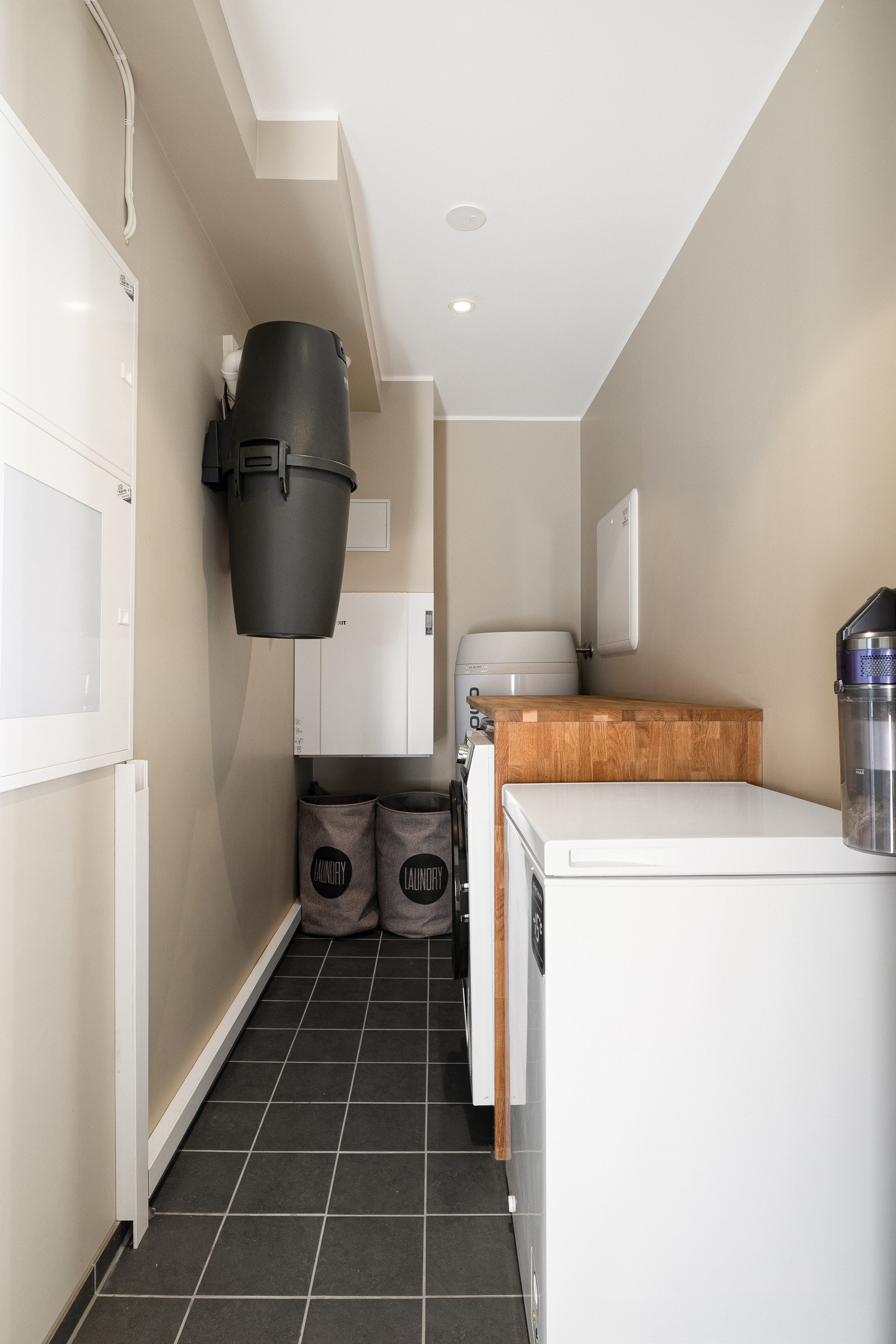 Innvendig bod Galleribilde