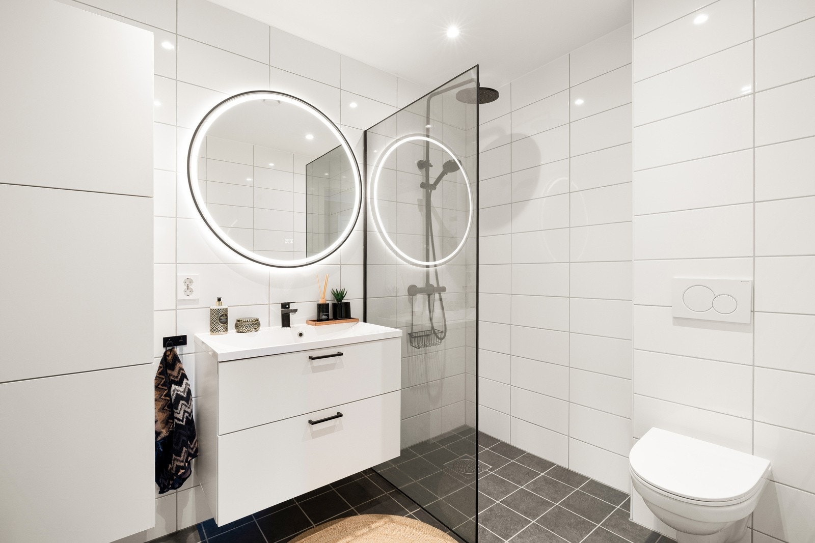 Boligen har 2 stk bad totalt. Galleribilde