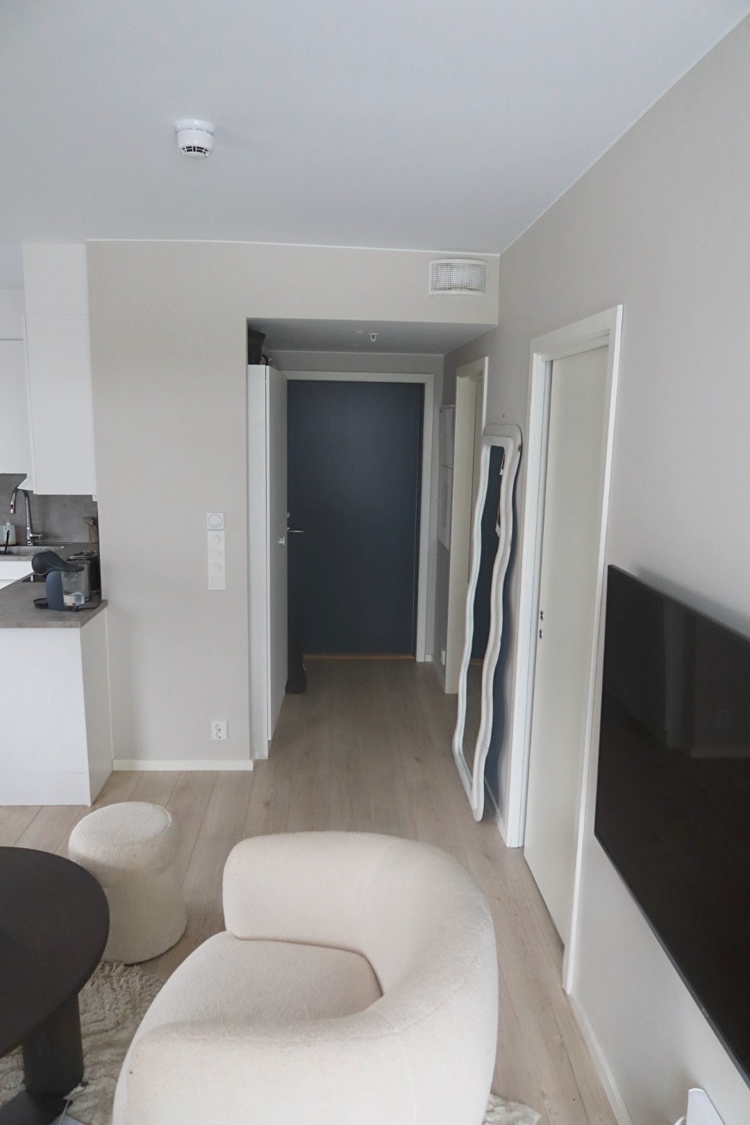 Liten, men praktisk entré. Galleribilde