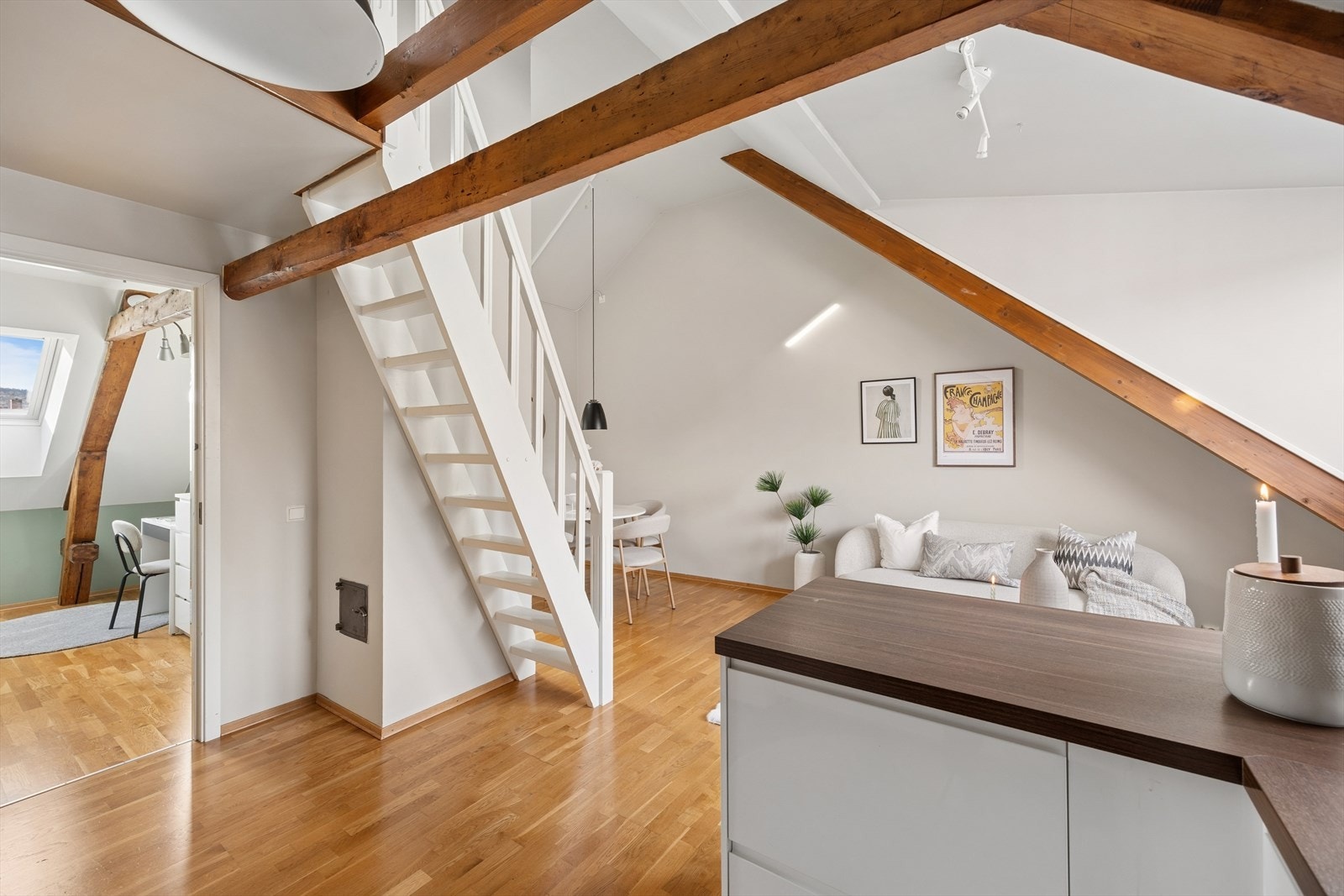 Lyst og delikat Galleribilde