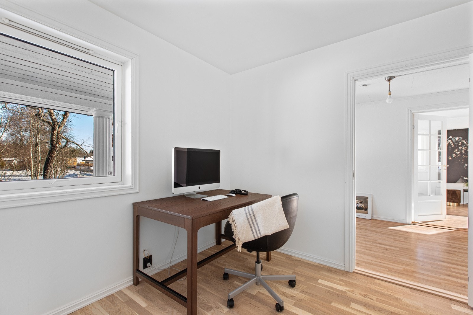 Dette rommet blir benyttet som kontor. Rommet gir flere bruksmuligheter. Galleribilde