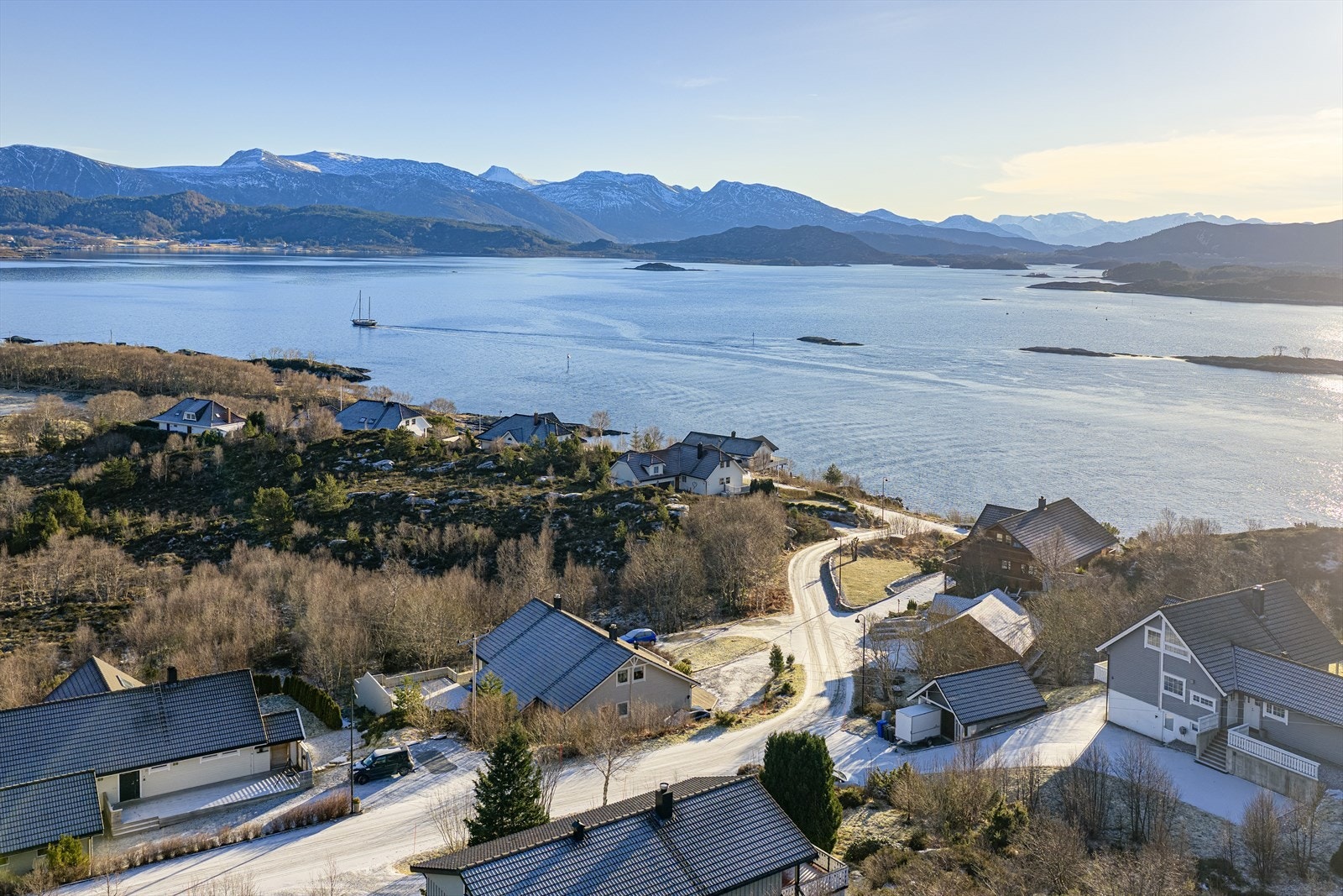 Nærområde byr på flotte turmuligheter og det er kort avstand til det meste Galleribilde