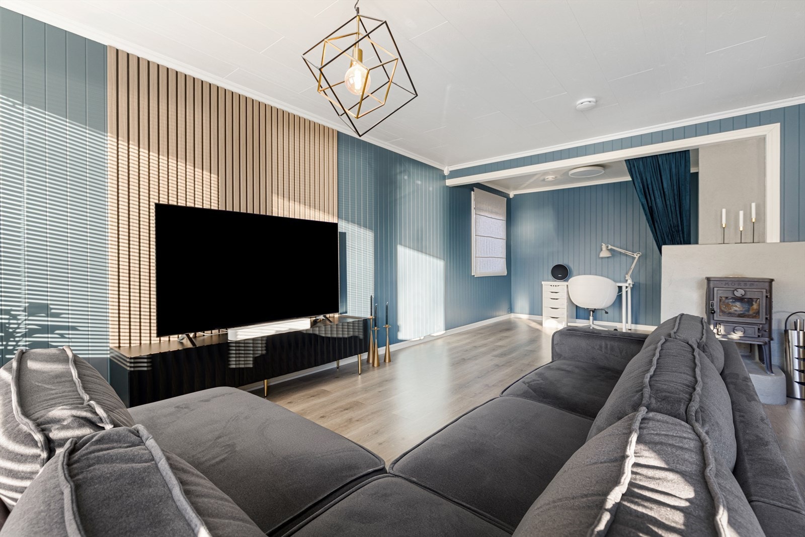 Vedovn på stue sørger for god varme i boligen Galleribilde