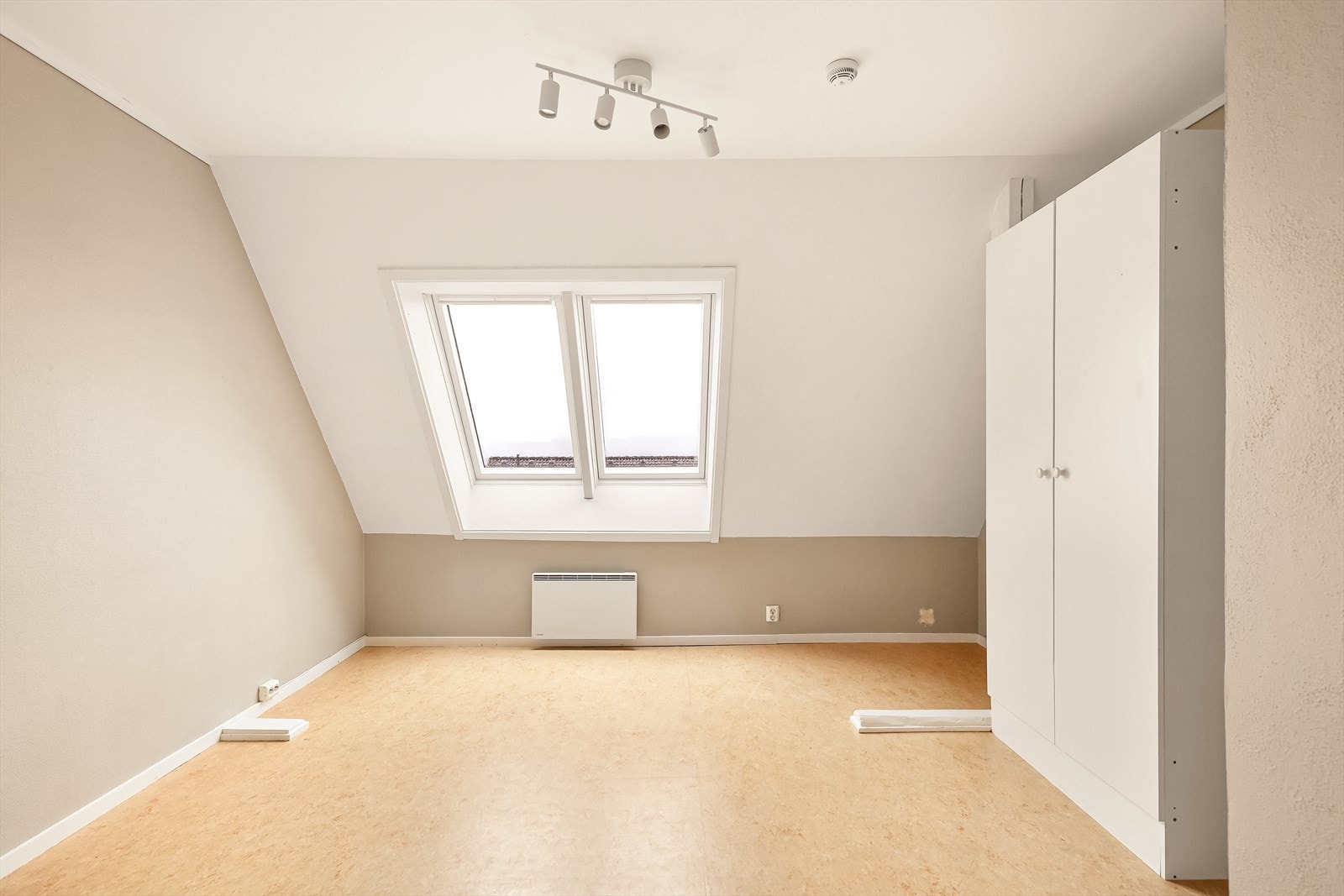 Soverommet måler 14 kvadratmeter. Galleribilde