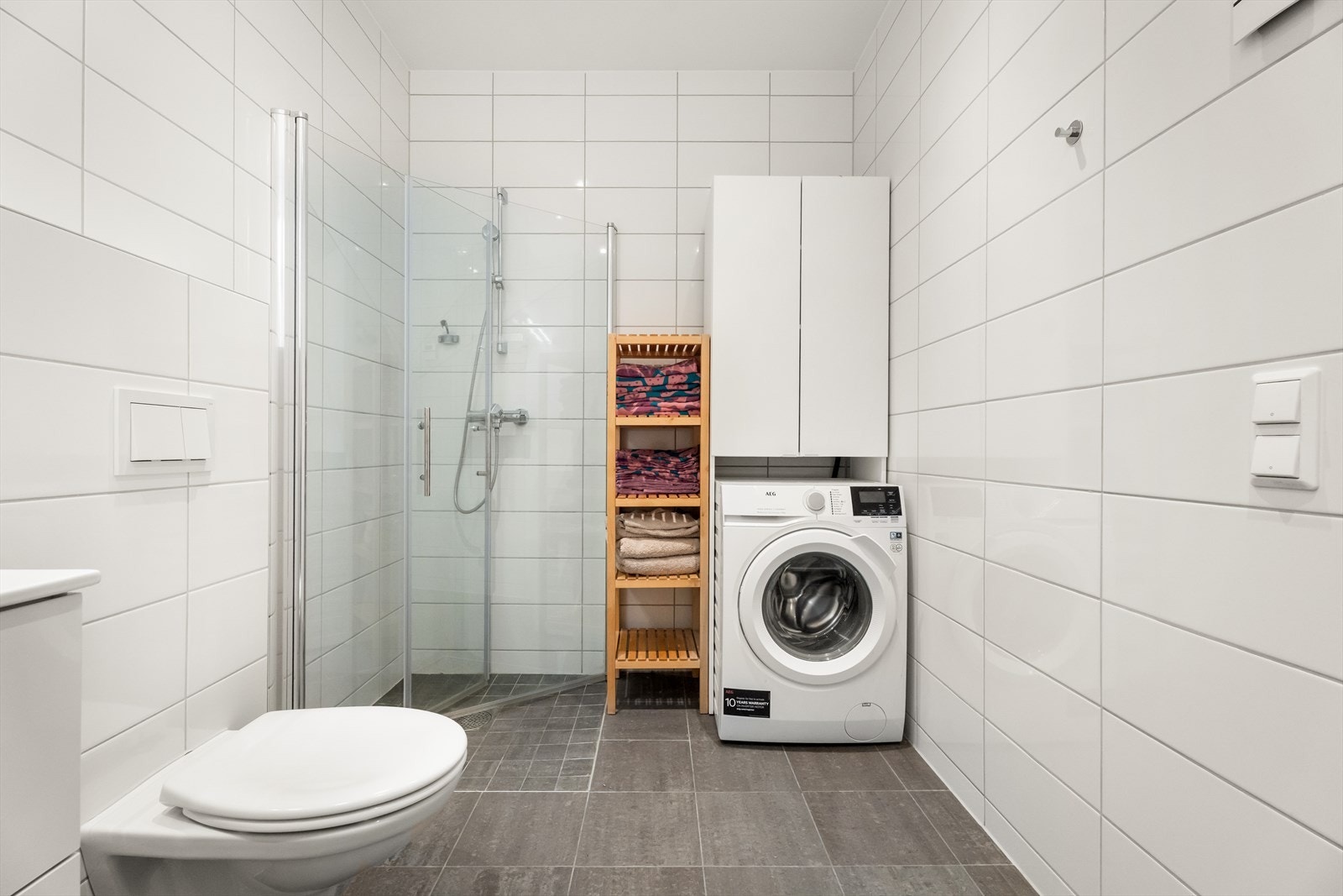 Vannbåren gulvvarme og balansert ventilasjon sikrer komforten. Galleribilde