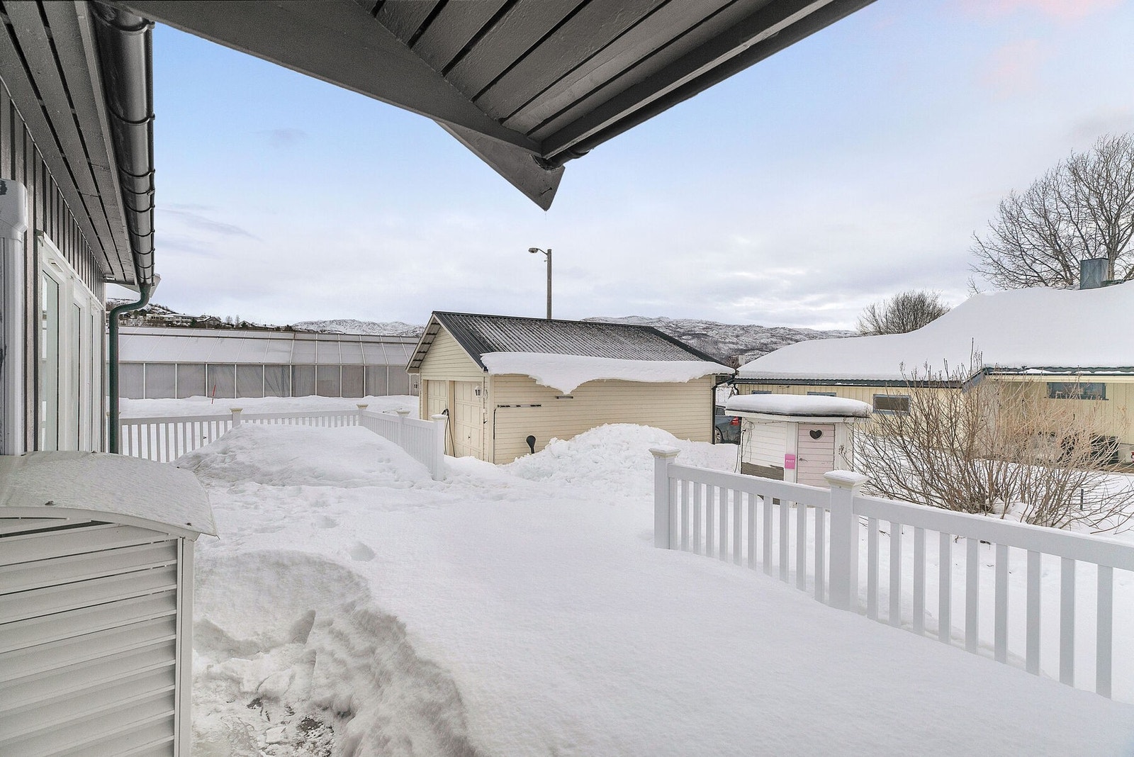 Solrik terrasse Galleribilde