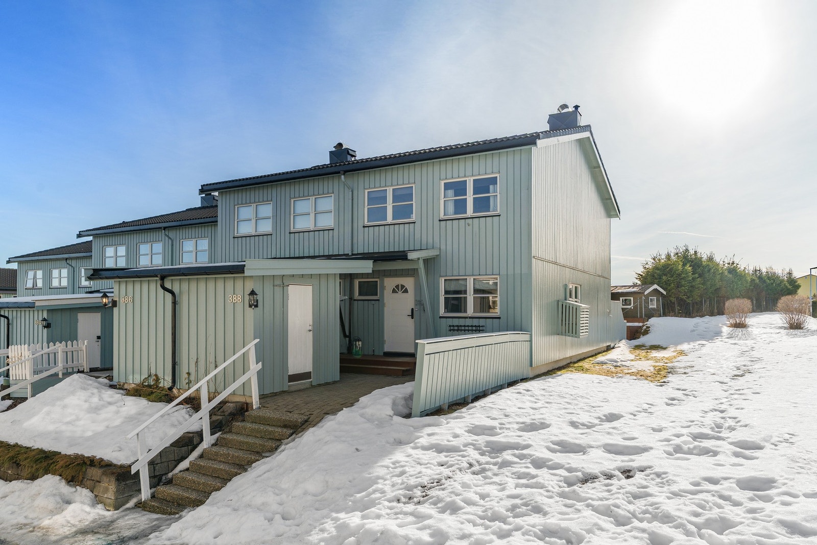 EiendomsMegler 1 ved June Marie Brovold har gleden av å presentere Nedre Flatåsveg 388. Galleribilde