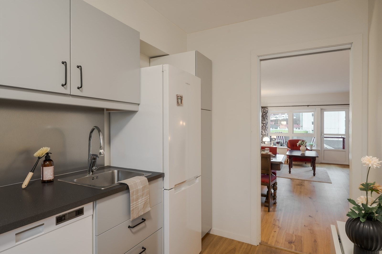 Fra kjøkken mot stue Galleribilde