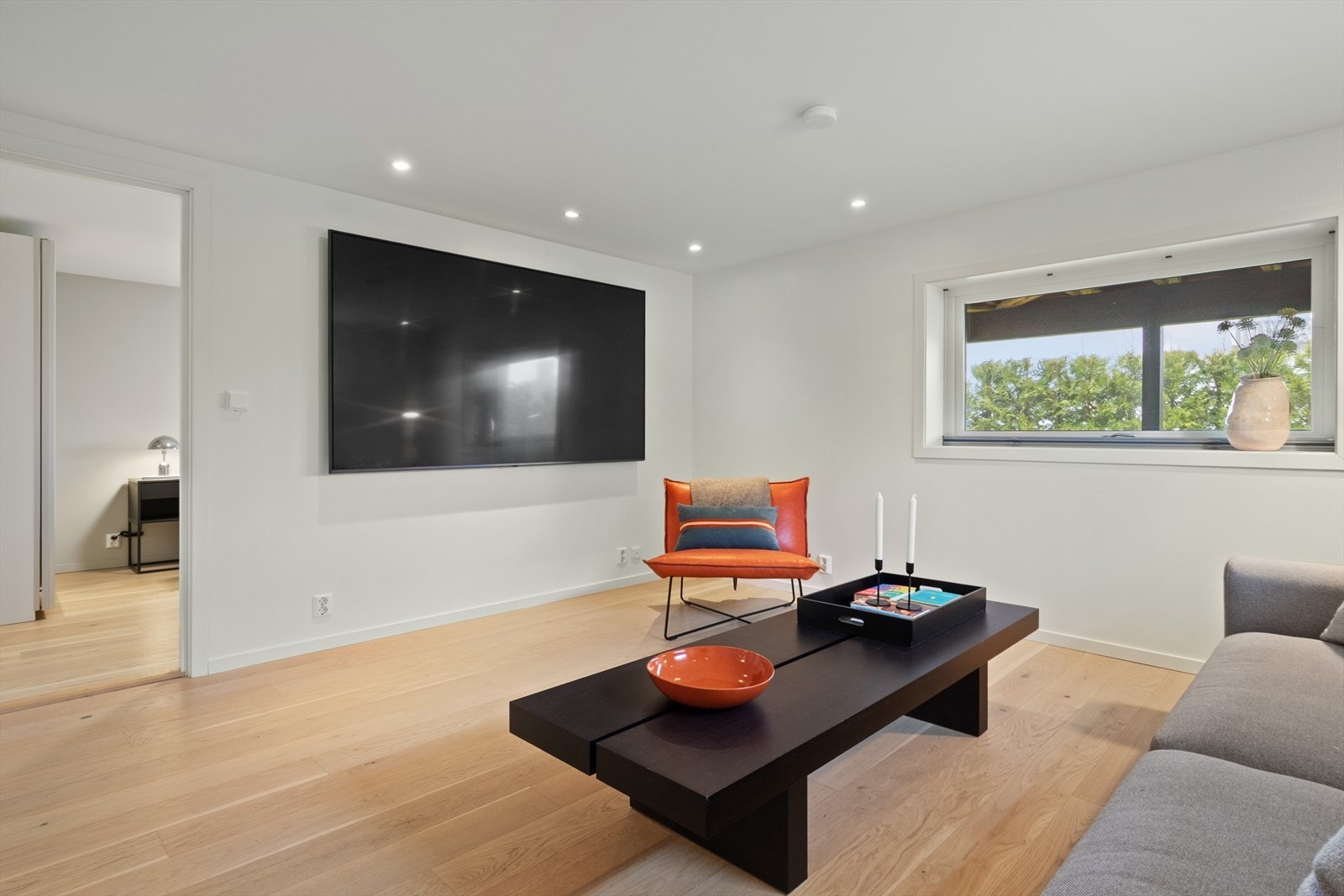 Videre fra tv-stuen er boligens fjerde soverom. Galleribilde