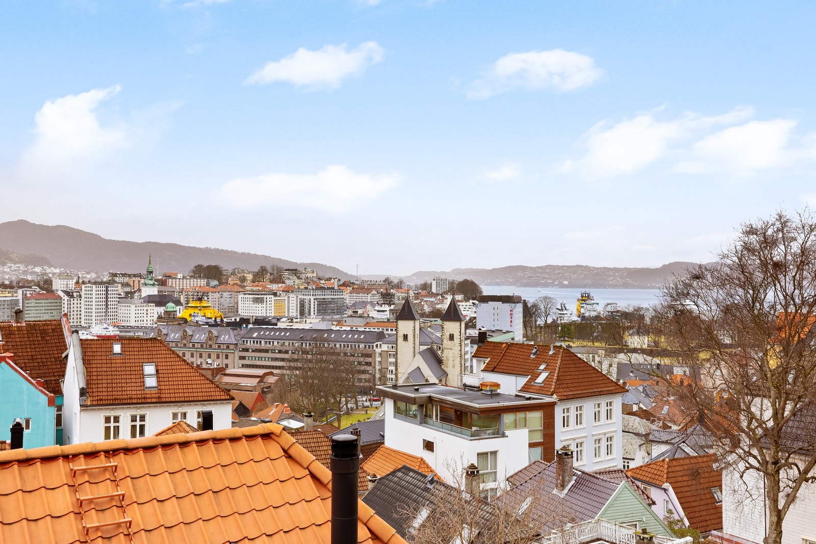 Det er også en fantastisk utsikt over Bergen og Byfjorden. Galleribilde