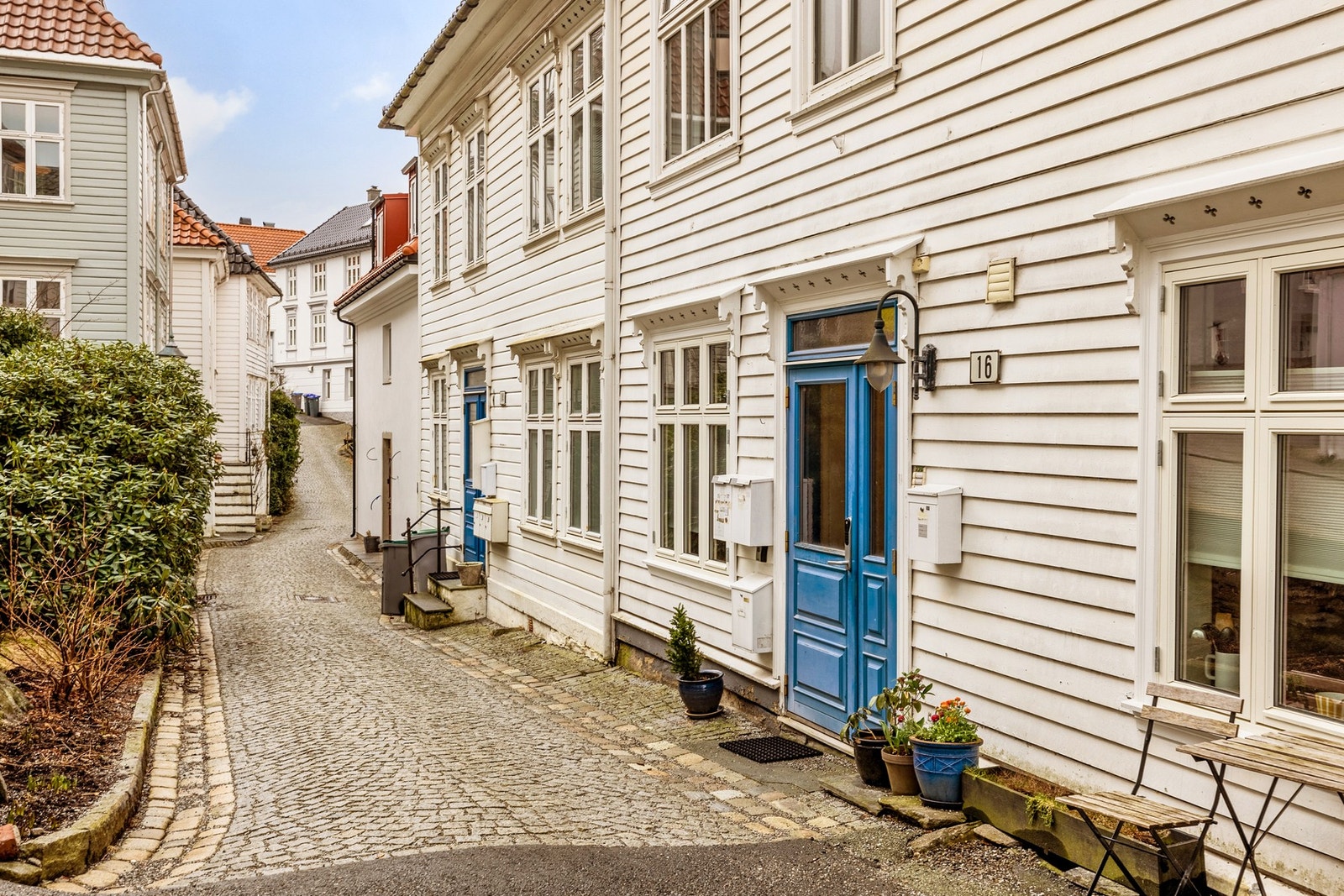 Leiligheten ligger til i det historiske og sjarmerende området på Skansen. Galleribilde
