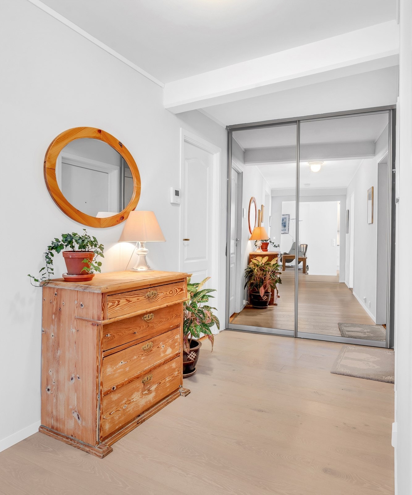 Velkommen inn til en innbydende entré. Galleribilde