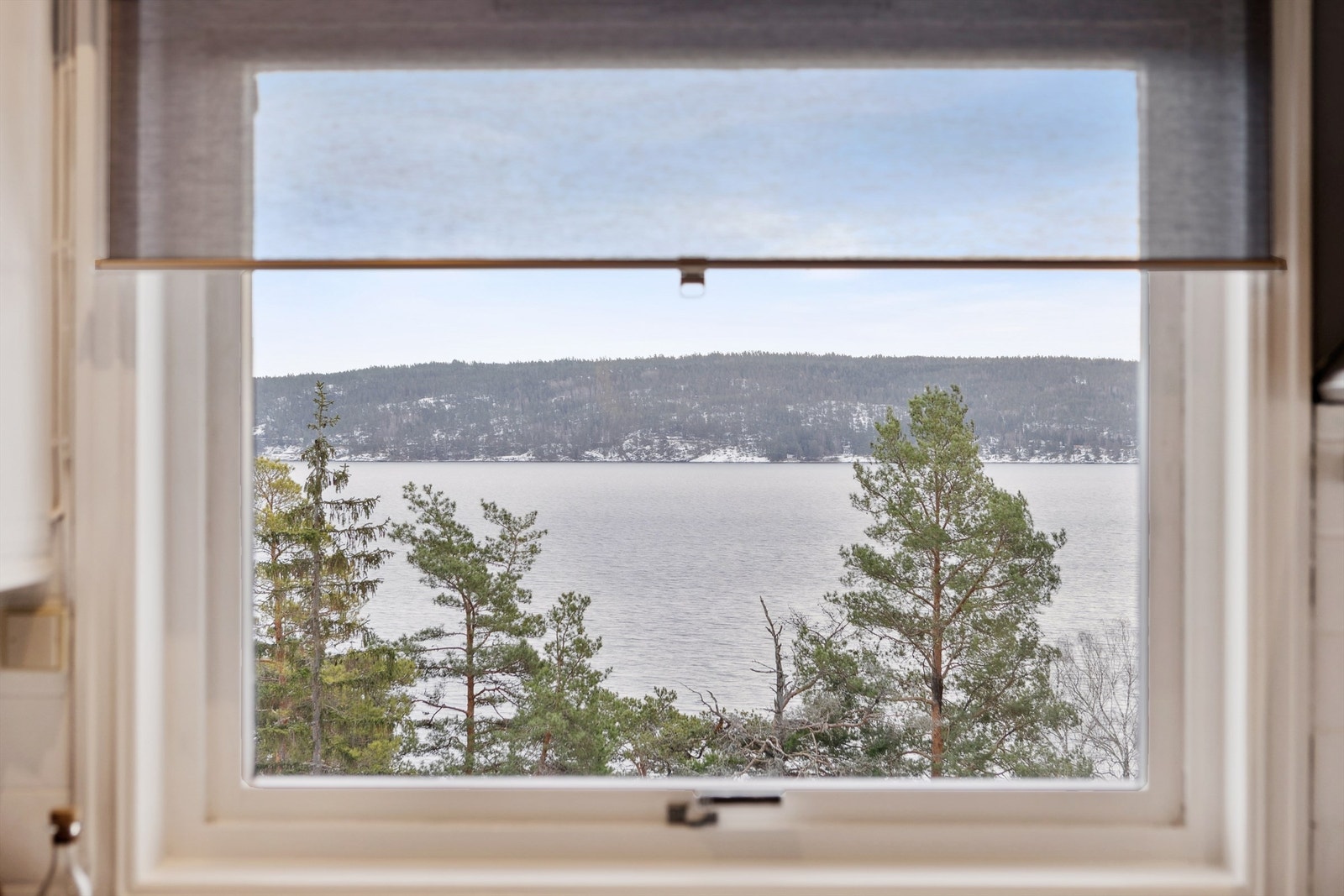 Her kan den flotte utsikten nytes men man lager dagens måltider. Galleribilde