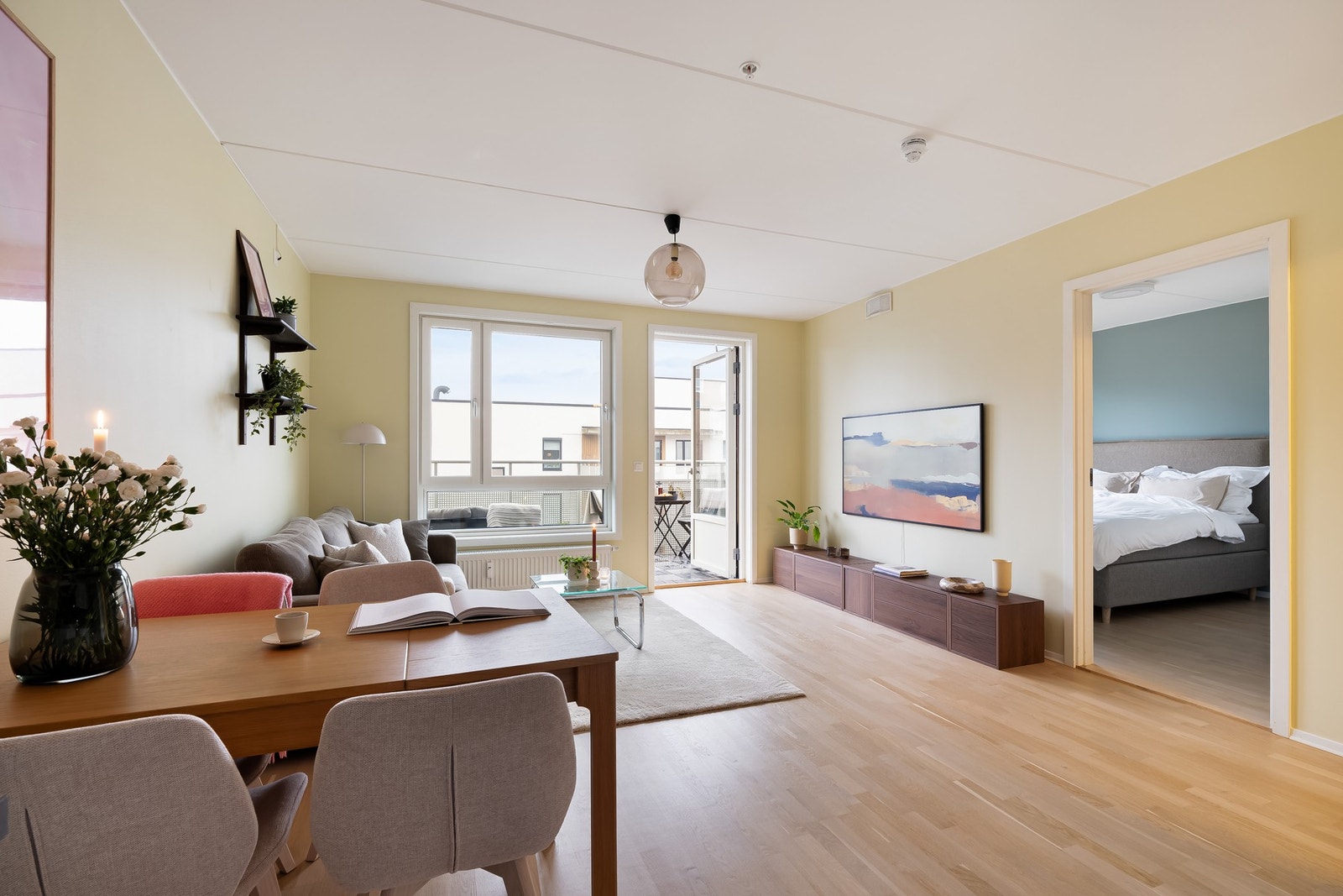 Dette er en populær 2-roms toppleilighet med solrik balkong og god planløsning. Galleribilde