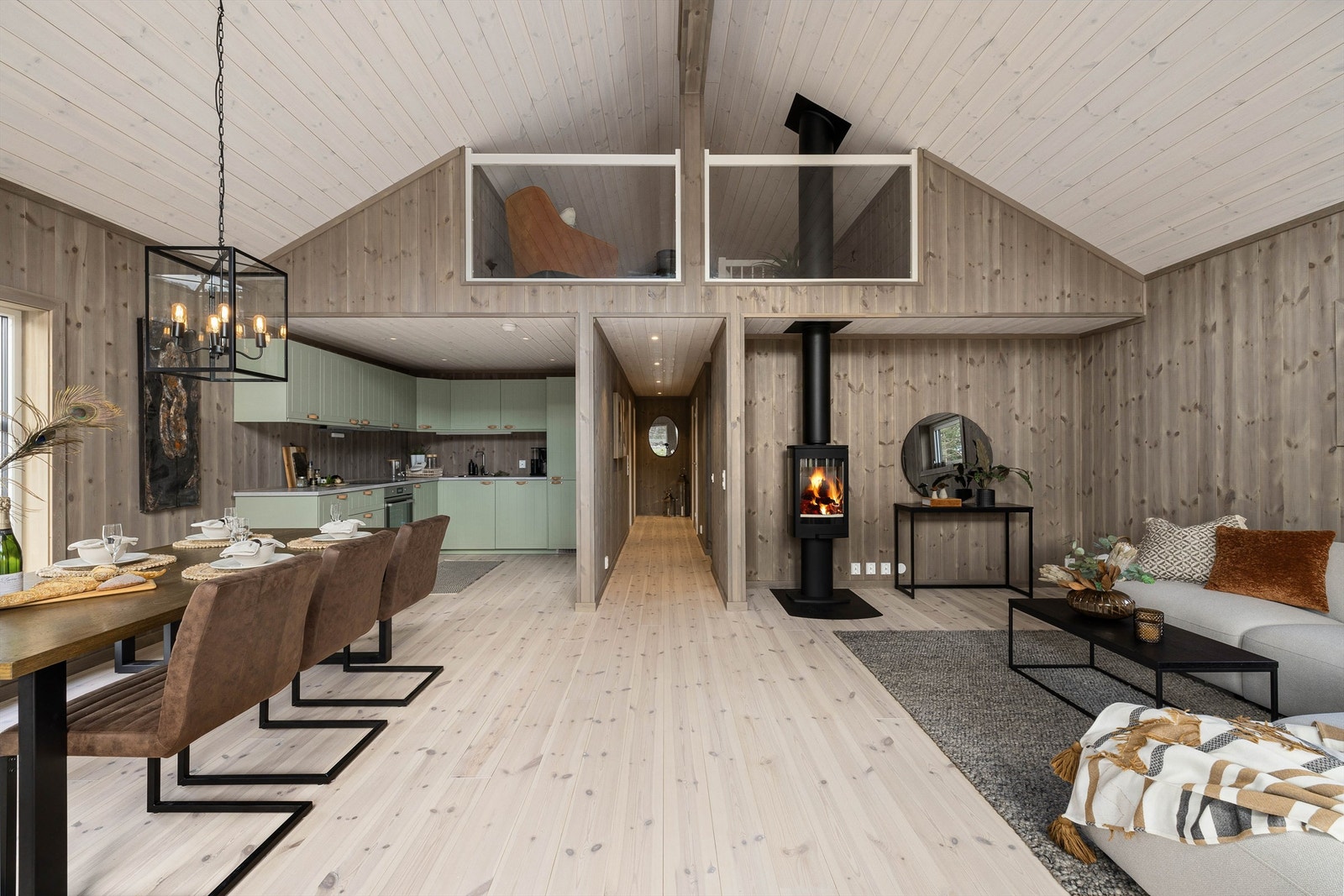 Rundt gangen er soverommene og badet samlet i praktisk nærhet. Galleribilde