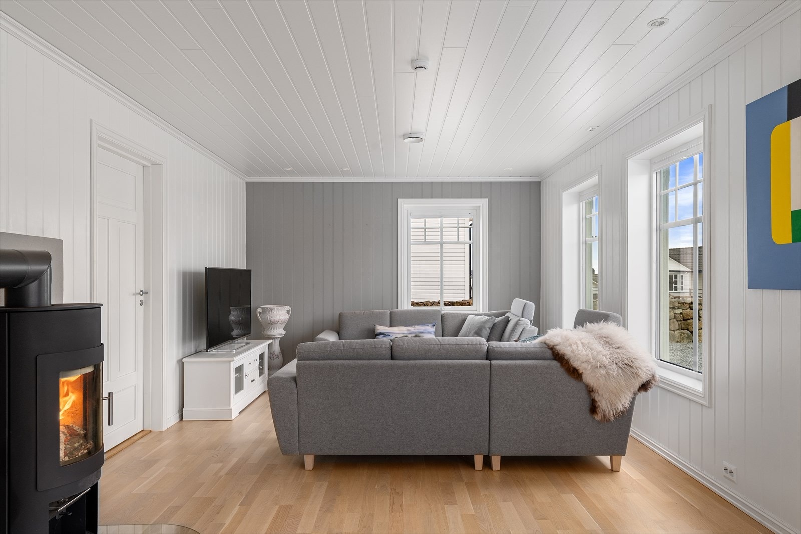 Her har man god plass til en koselig sofakrok Galleribilde