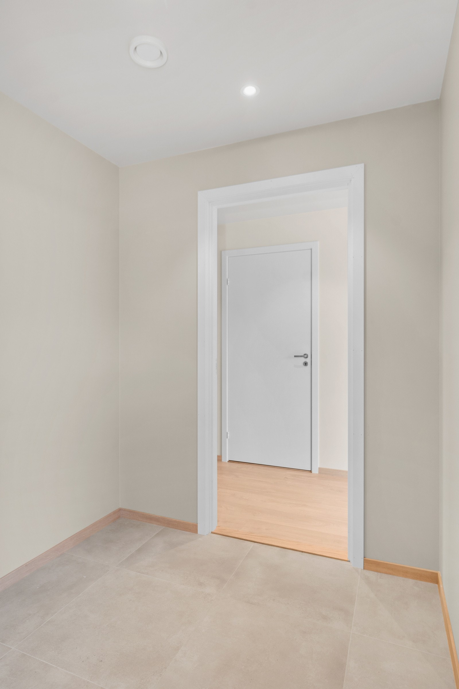 Fra vindfanget er det videre adkomst til gangen. Galleribilde