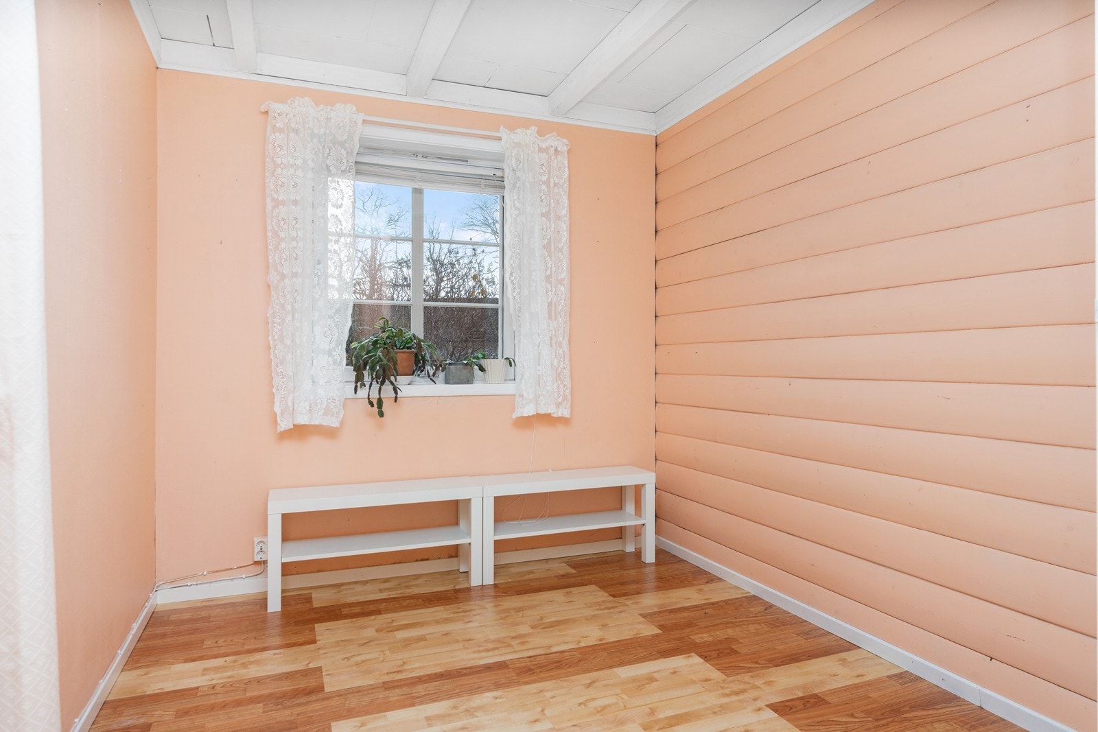 Innredet rom i kjeller Galleribilde