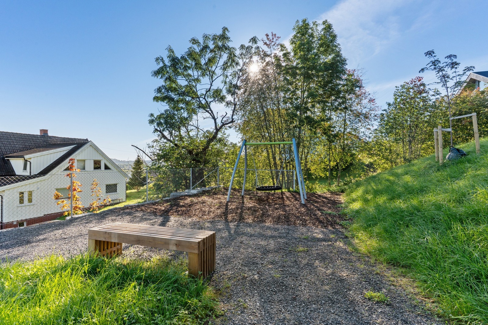 Uteplass innerst i Jarenlia Galleribilde