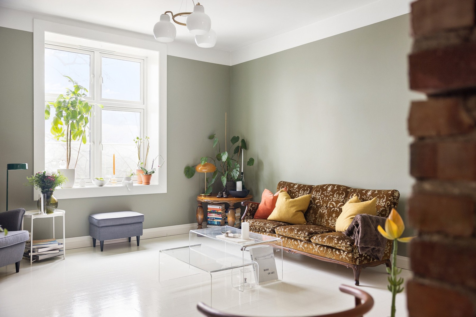 En lys, gjennomgående og svært tiltalende 2-roms på Torshov. Galleribilde