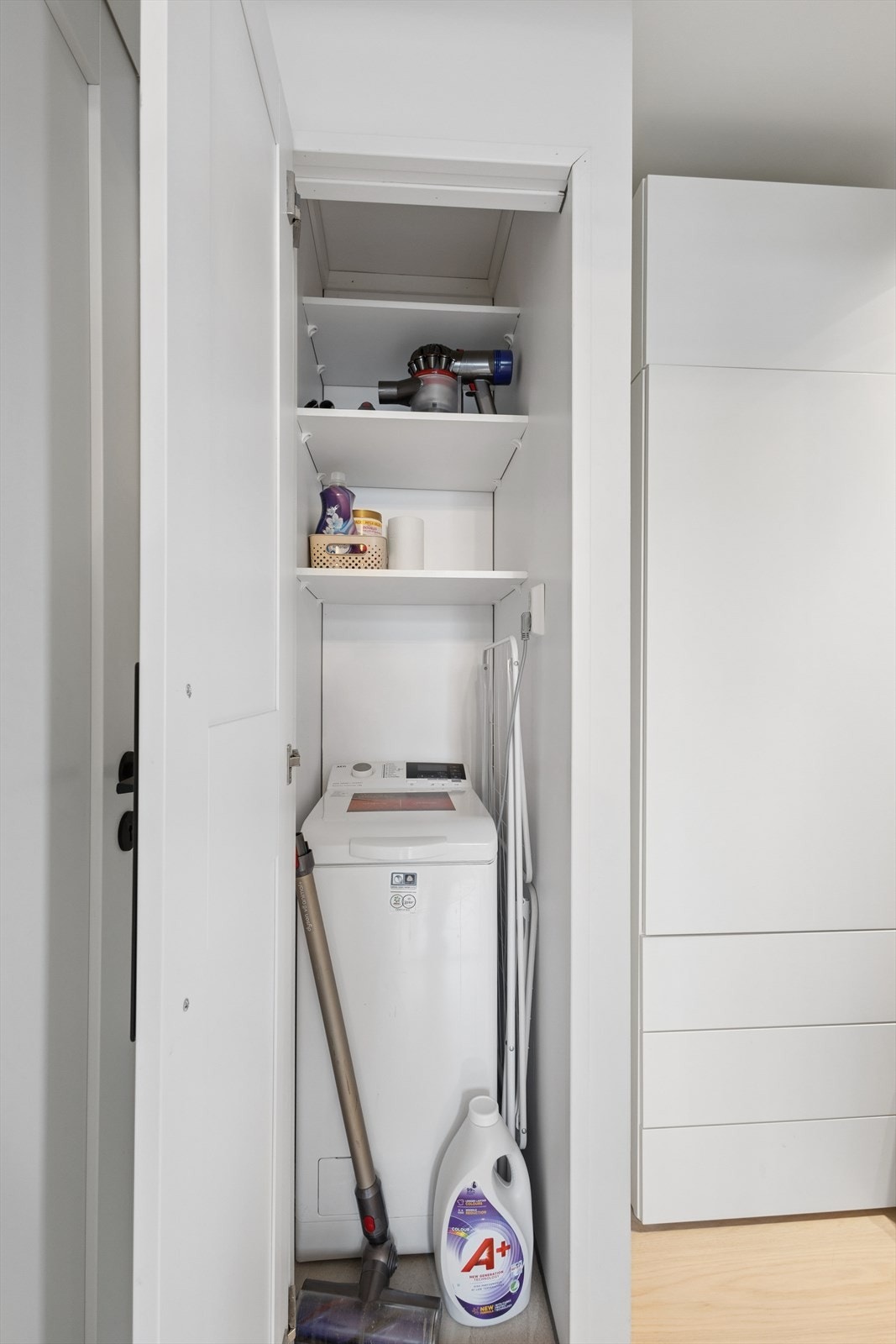 I den interne boden er det opplegg for vaskemaskin. Galleribilde