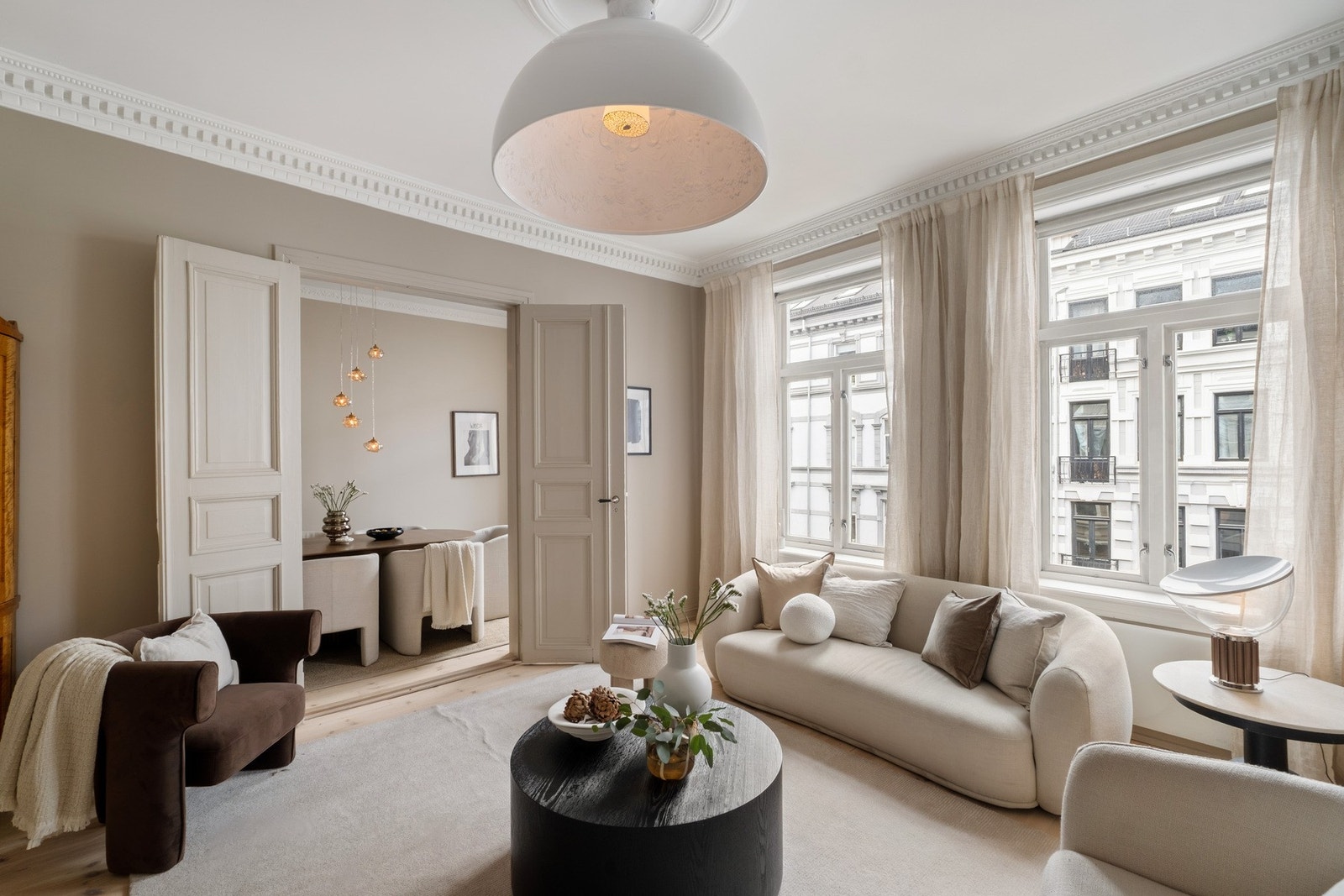 Dette er en delikat og klassisk leilighet med attraktiv beliggenhet. Galleribilde