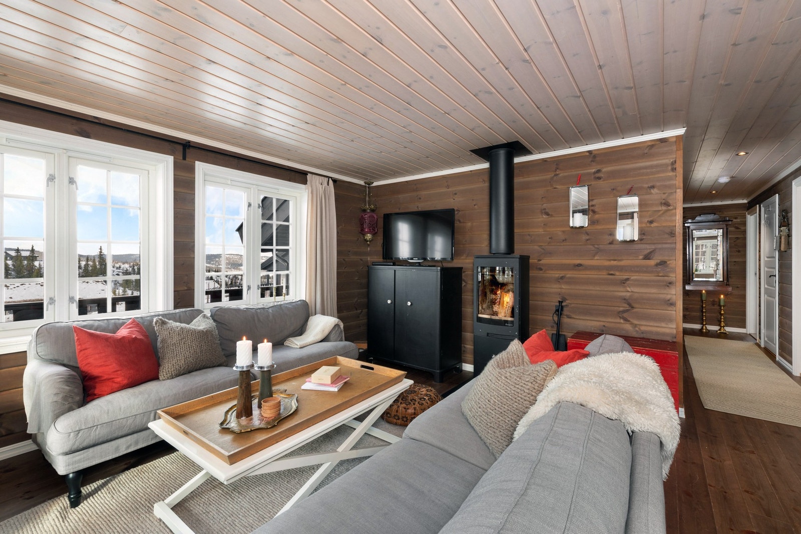 Peisen gir god varme og hygge. Galleribilde