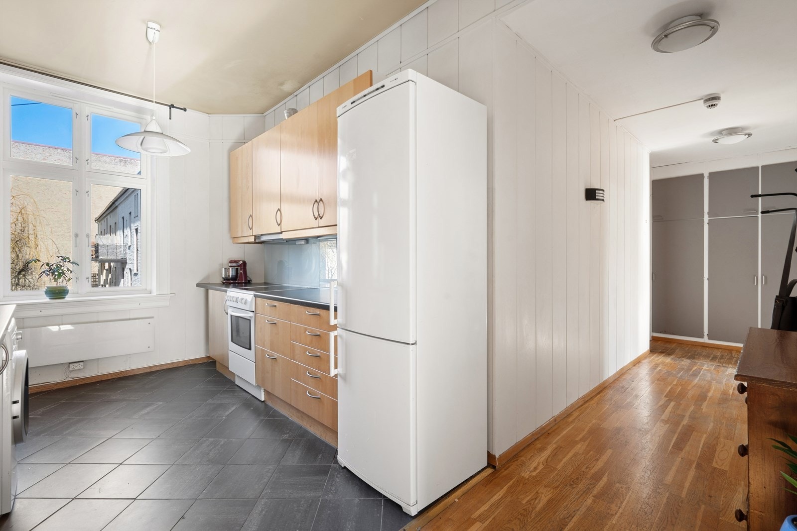 Kjøkken og gang Galleribilde