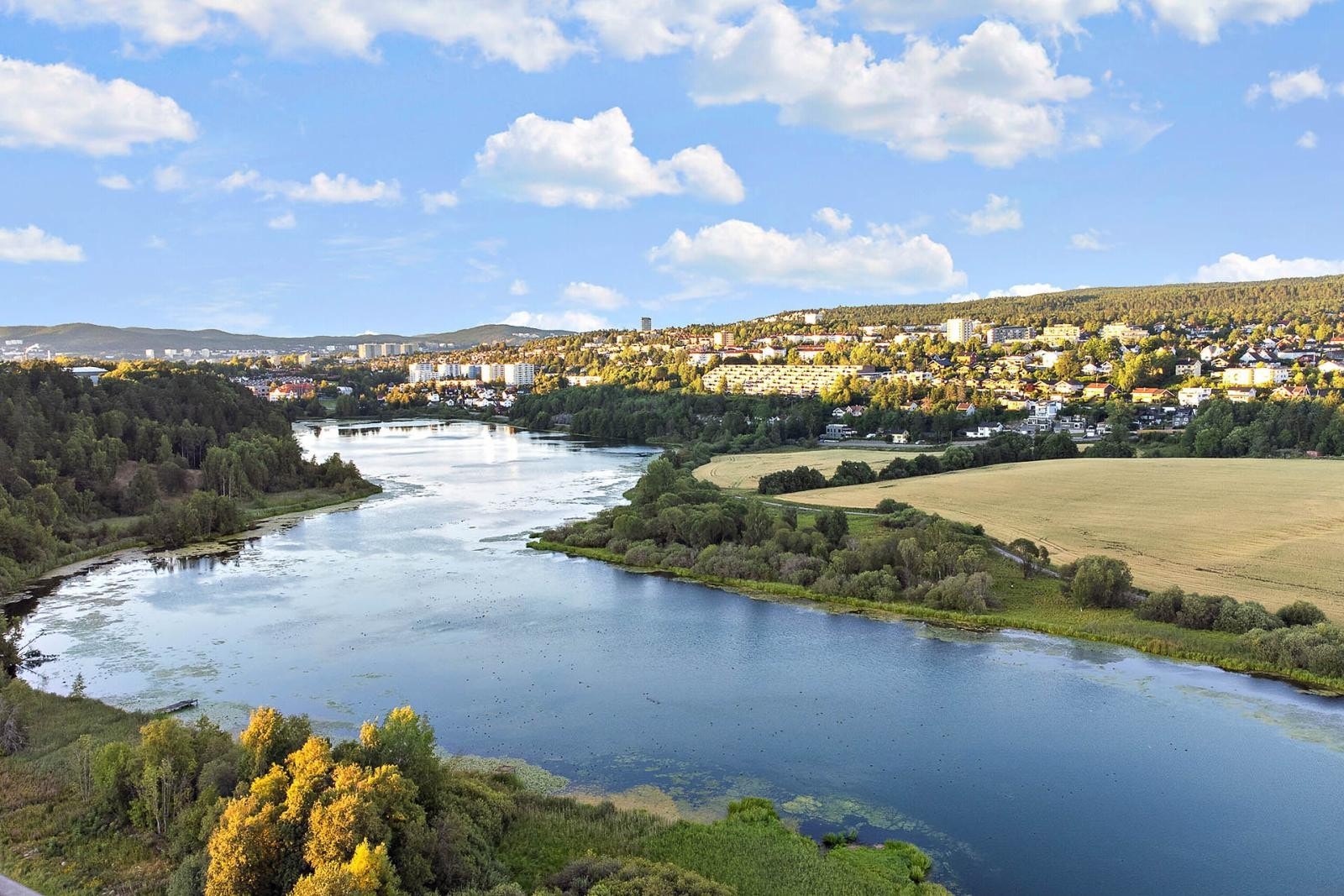 Østensjøvannet er en kort tur unna med sitt idylliske preg. Galleribilde