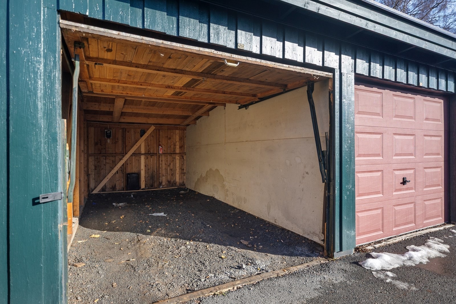 Parkeringsplass i egen garasje Galleribilde