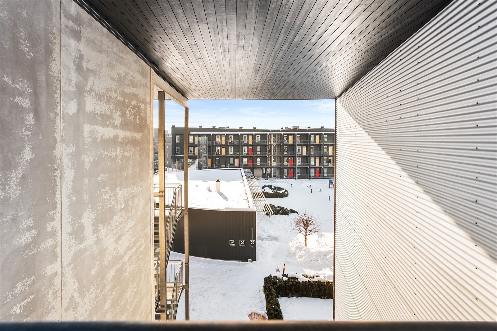 Arkitekturen gir spennende siktlinjer og et moderne uttrykk. Galleribilde