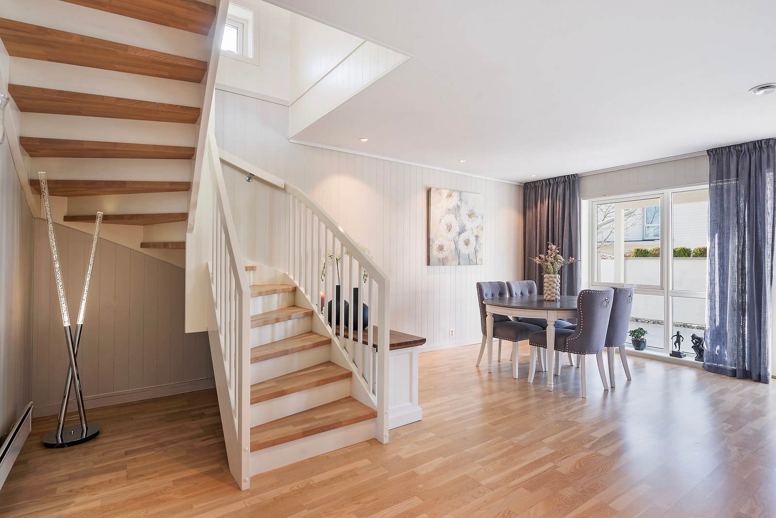 Vi tar turen opp til 2. etasje Galleribilde