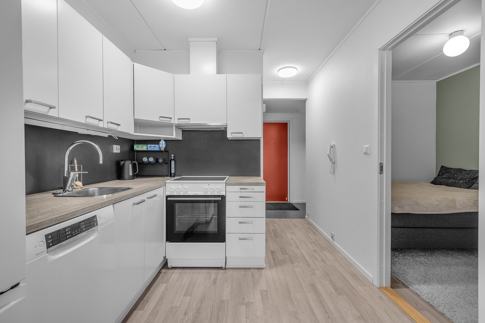 Kjøkkenet og sovealkoven. Galleribilde