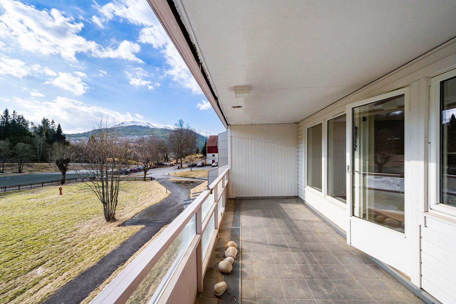 Her er det rom for diverse utemøblement om det er av ønske. Galleribilde