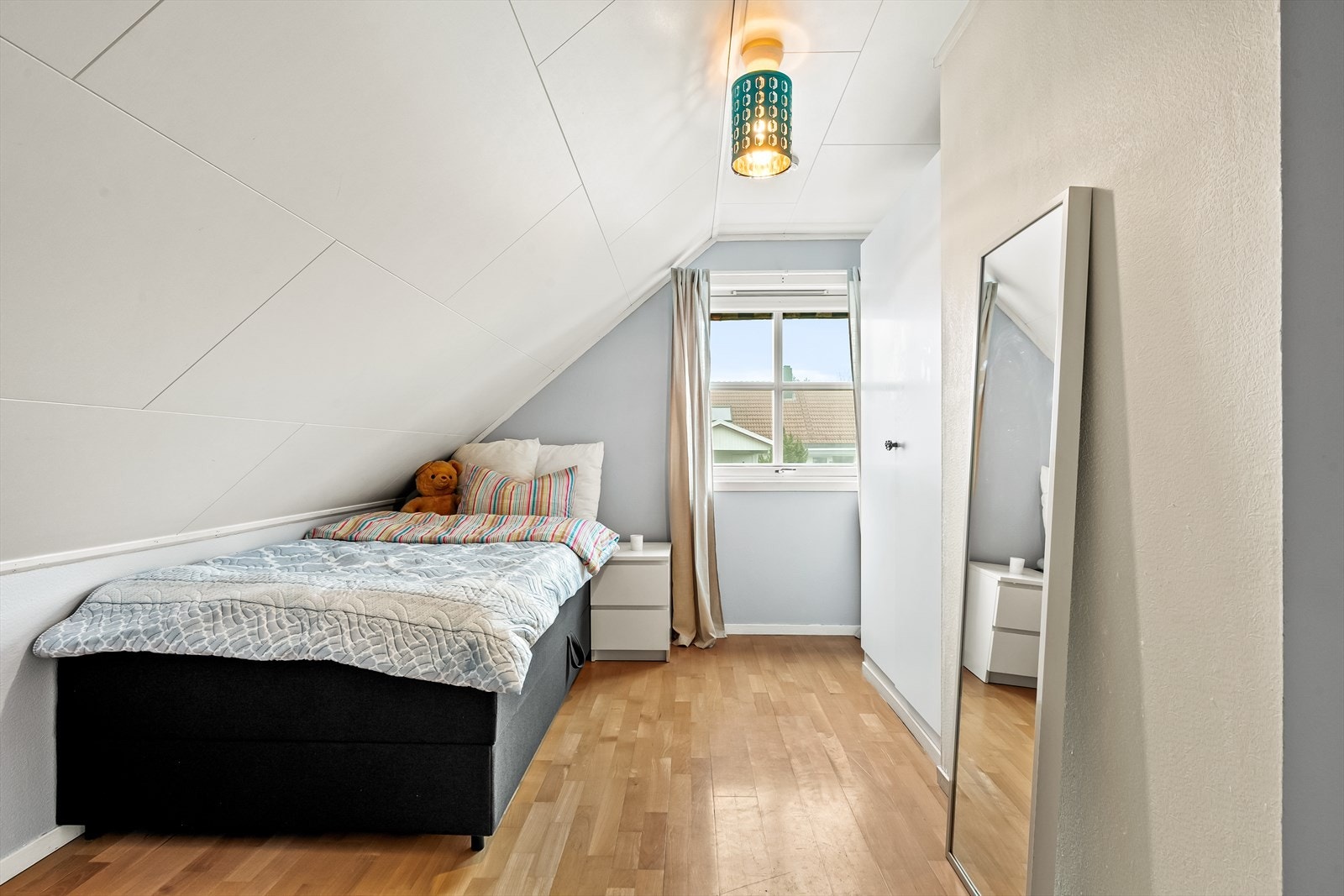 Soverom 3 - Soverommene kan fint benyttes som barnerom, gjesterom, eller kontor. Galleribilde