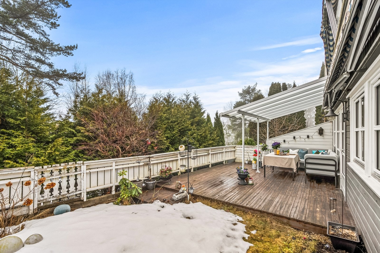 Flott, skjermet uteplass. Galleribilde