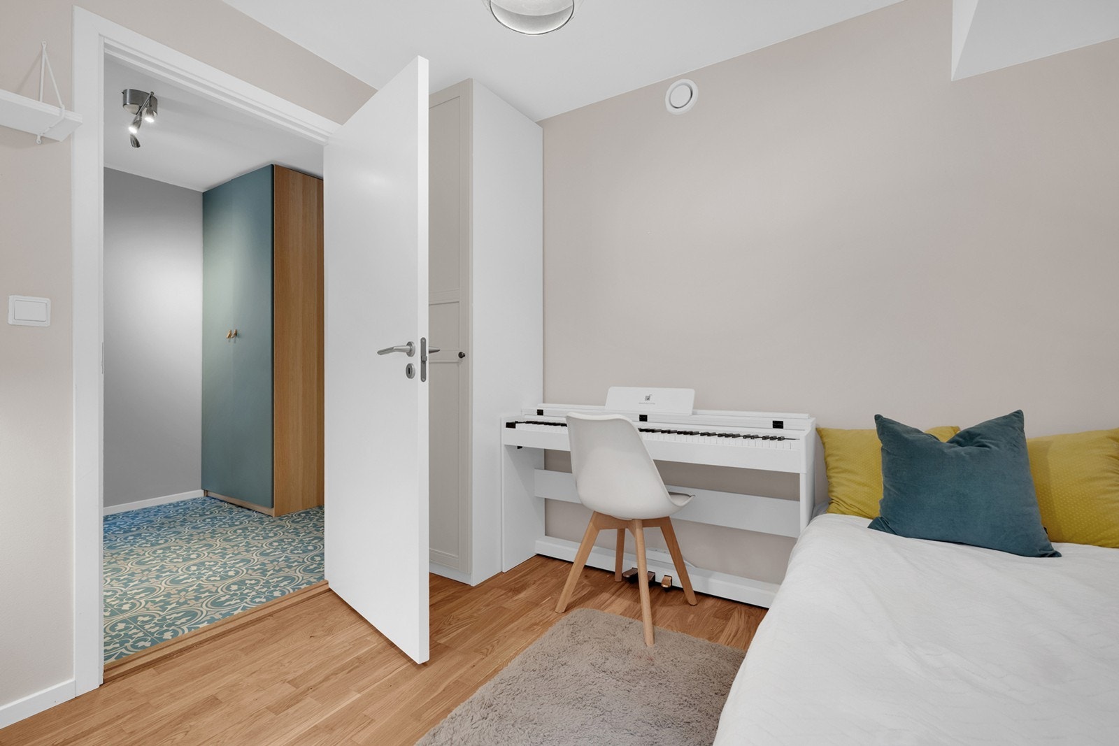 Passer ypperlig som barnerom, gjesterom eller kontor. Galleribilde