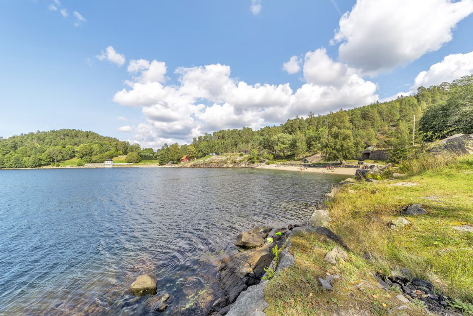 Hvervenbukta er et av flere flotte naturskjønne steder i nærområdet Galleribilde
