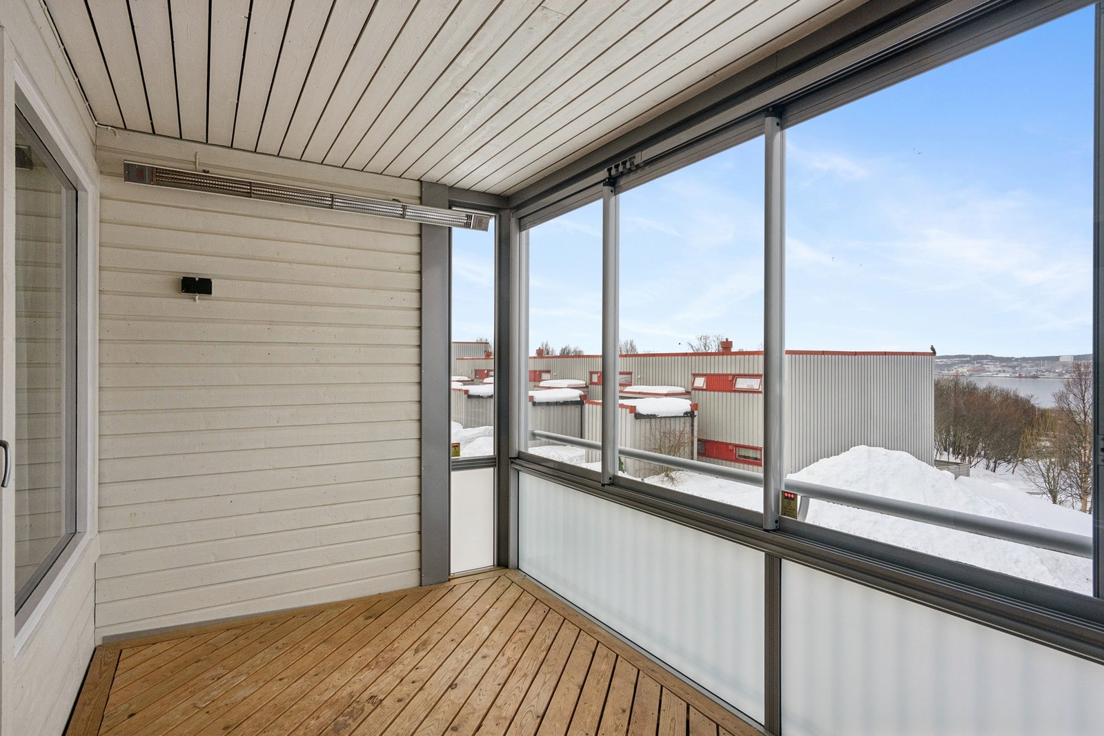 Innglasset balkong Galleribilde