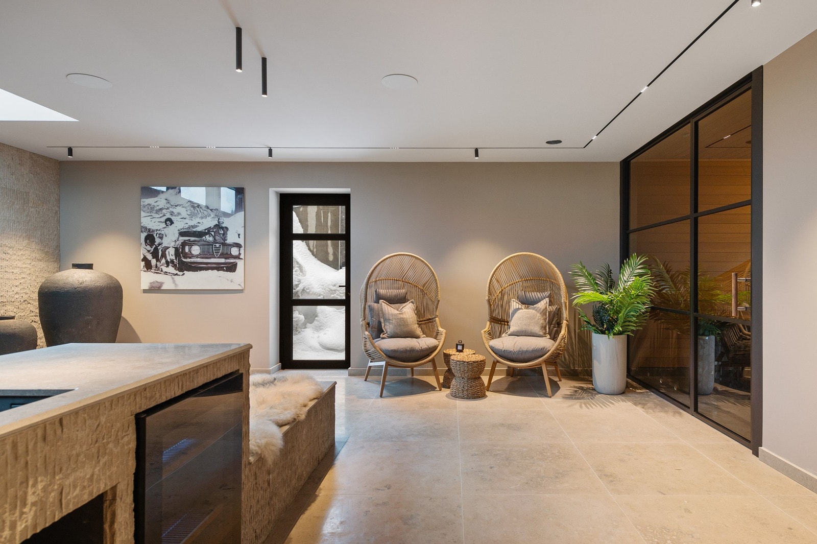 Svært innbydende spaområde med dobbeldusj, wc-rom og badstue. Galleribilde