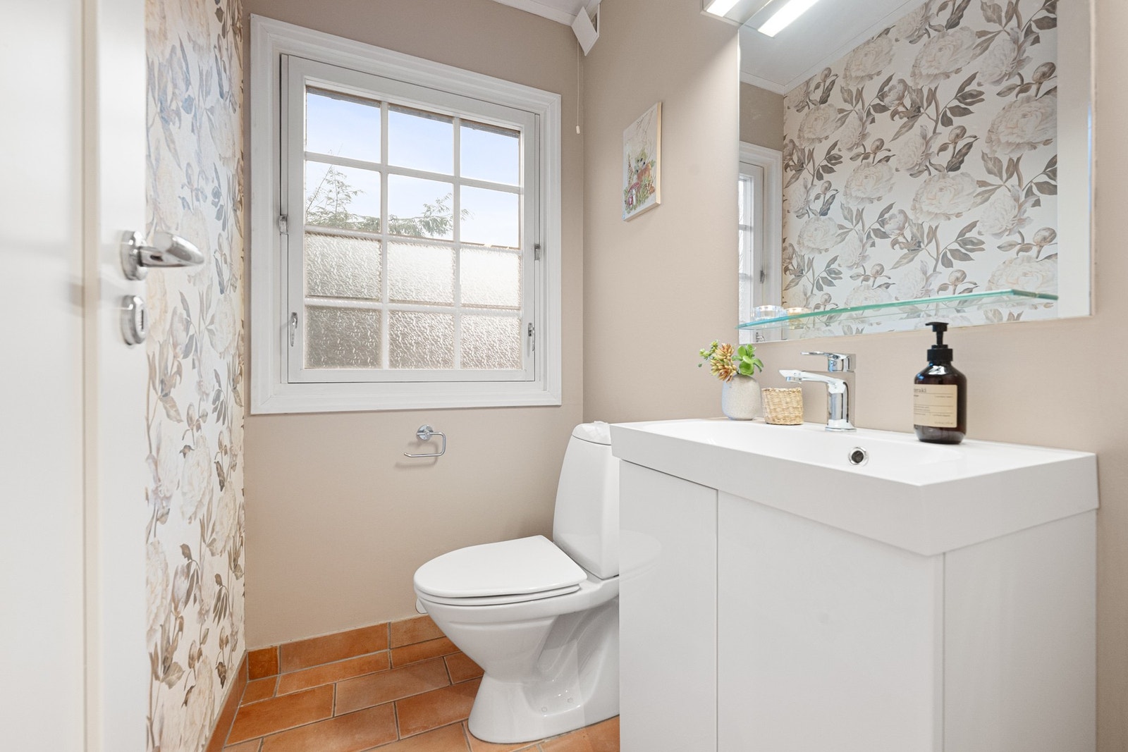 Toalettrom i 1. etasje Galleribilde