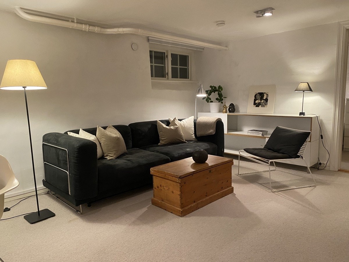 Sofaen kan trekkes ut som dobbelseng for gjester Galleribilde