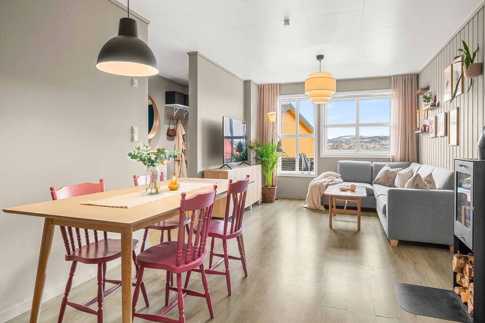 Heimdal Eiendomsmegling v/Ørjan Staven har gleden av å presentere Edgar B. Schieldrops veg 99B! Galleribilde