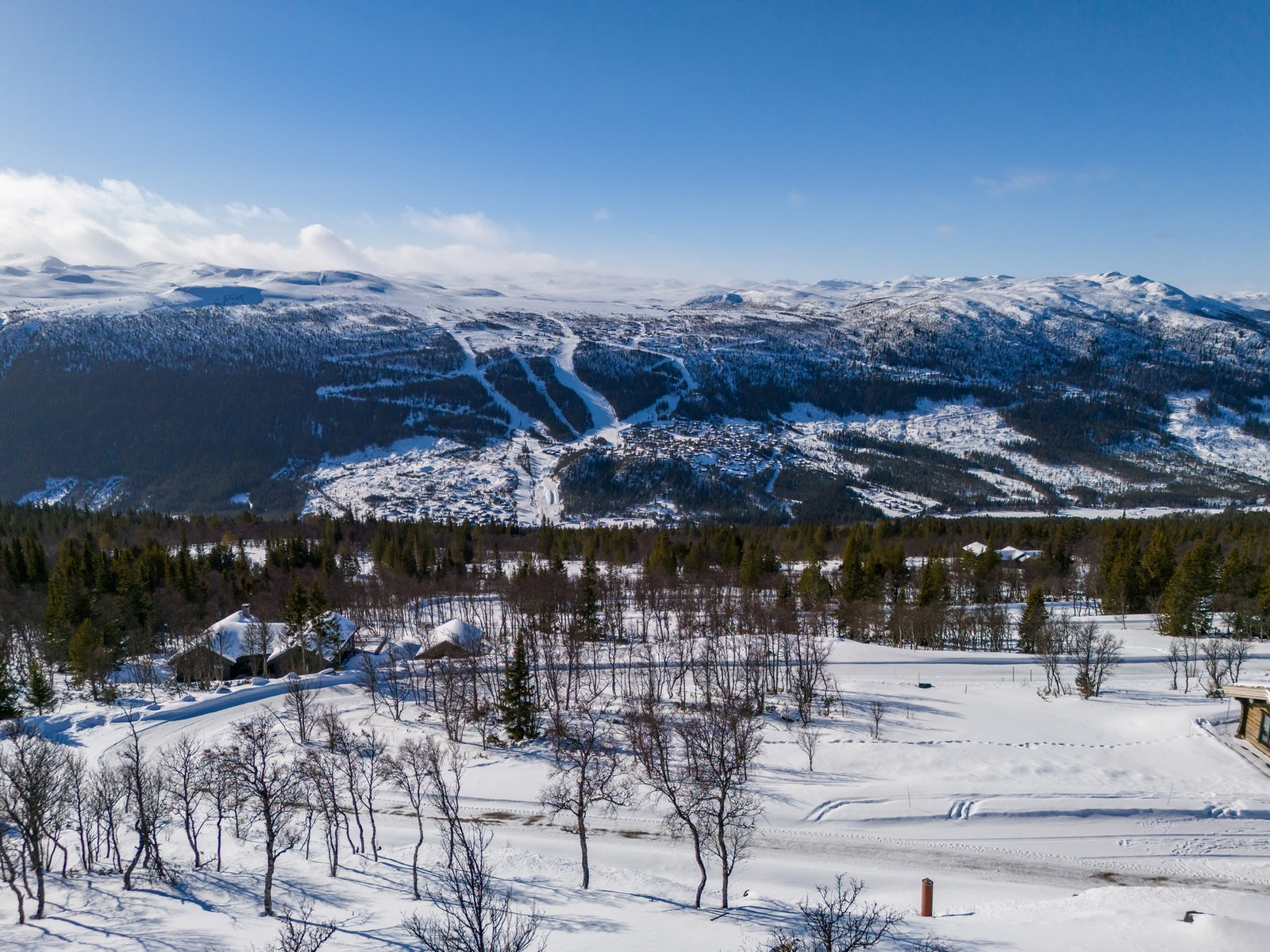 Det er kun en kort kjøretur til alpinsenteret. Galleribilde