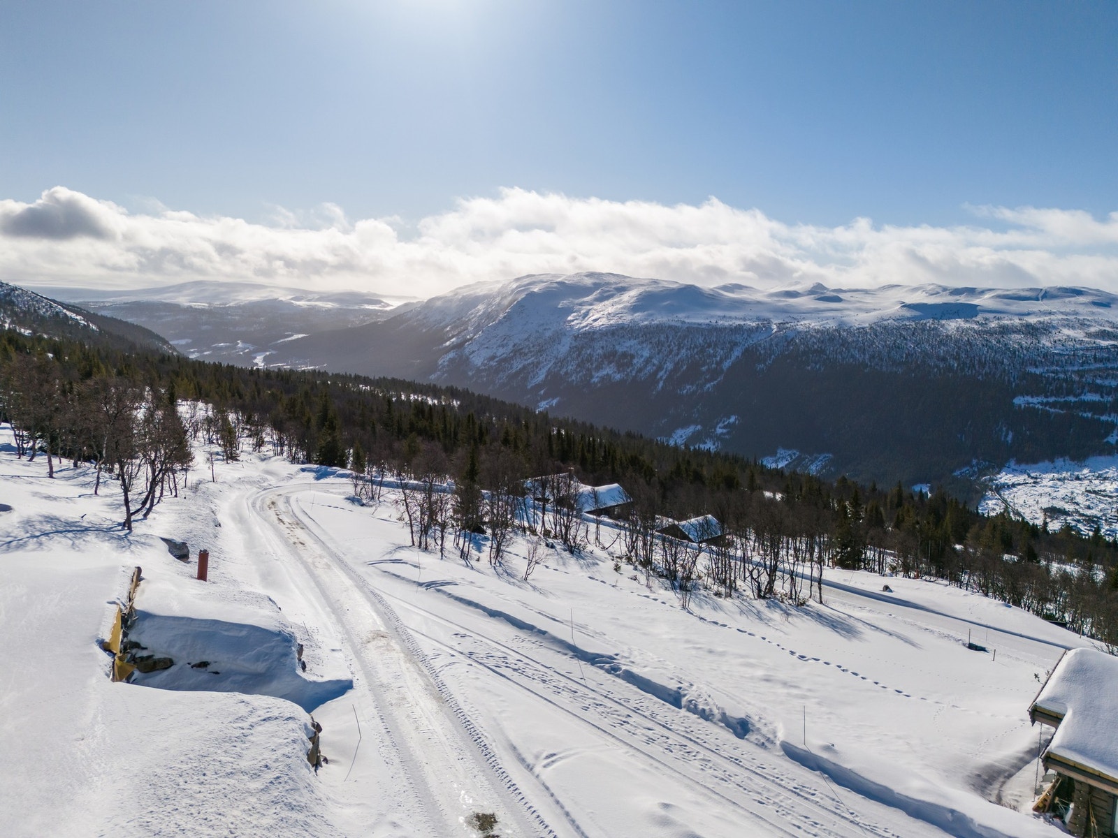 En flott beliggende tomt på solsiden av Uvdal. Galleribilde