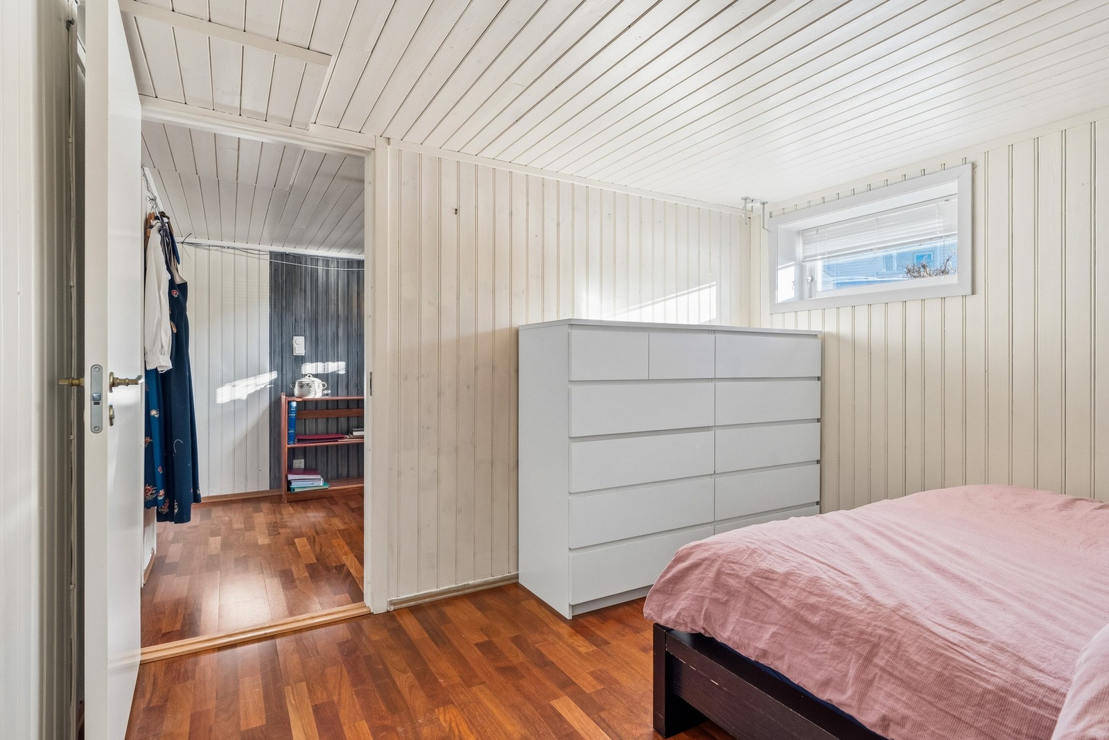 Kjellerrom 1. Galleribilde