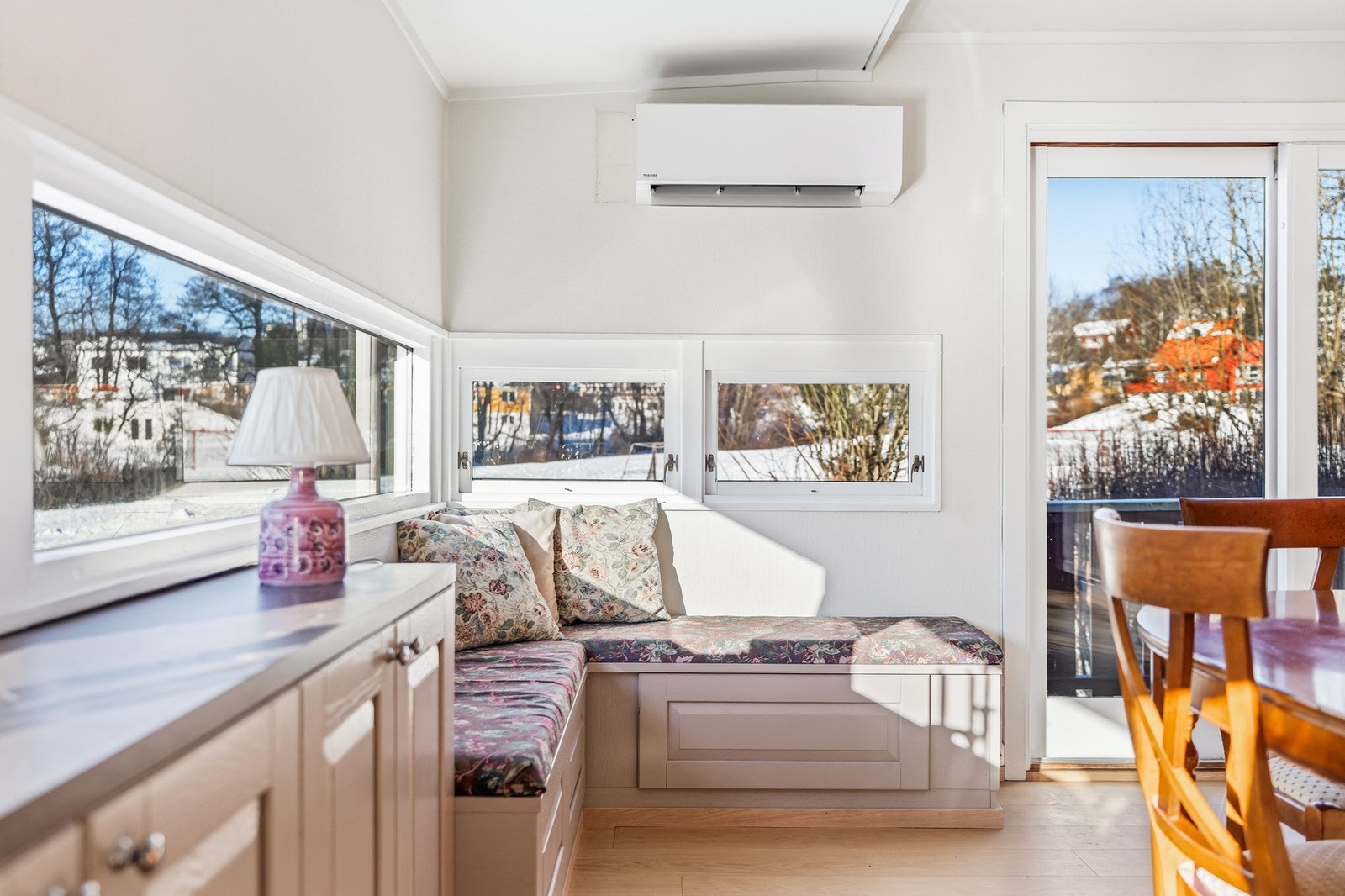 Det er installert ny luft-til-luft- varmepumpe i 2025. Galleribilde