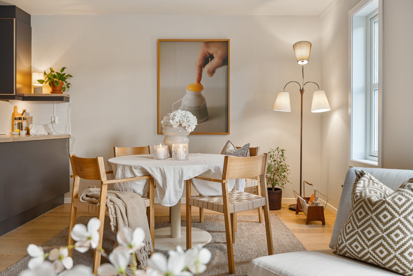 Spiseseksjonen finner sin naturlige plassering, her er det også mulig å etablere ett ekstra soverom. Galleribilde