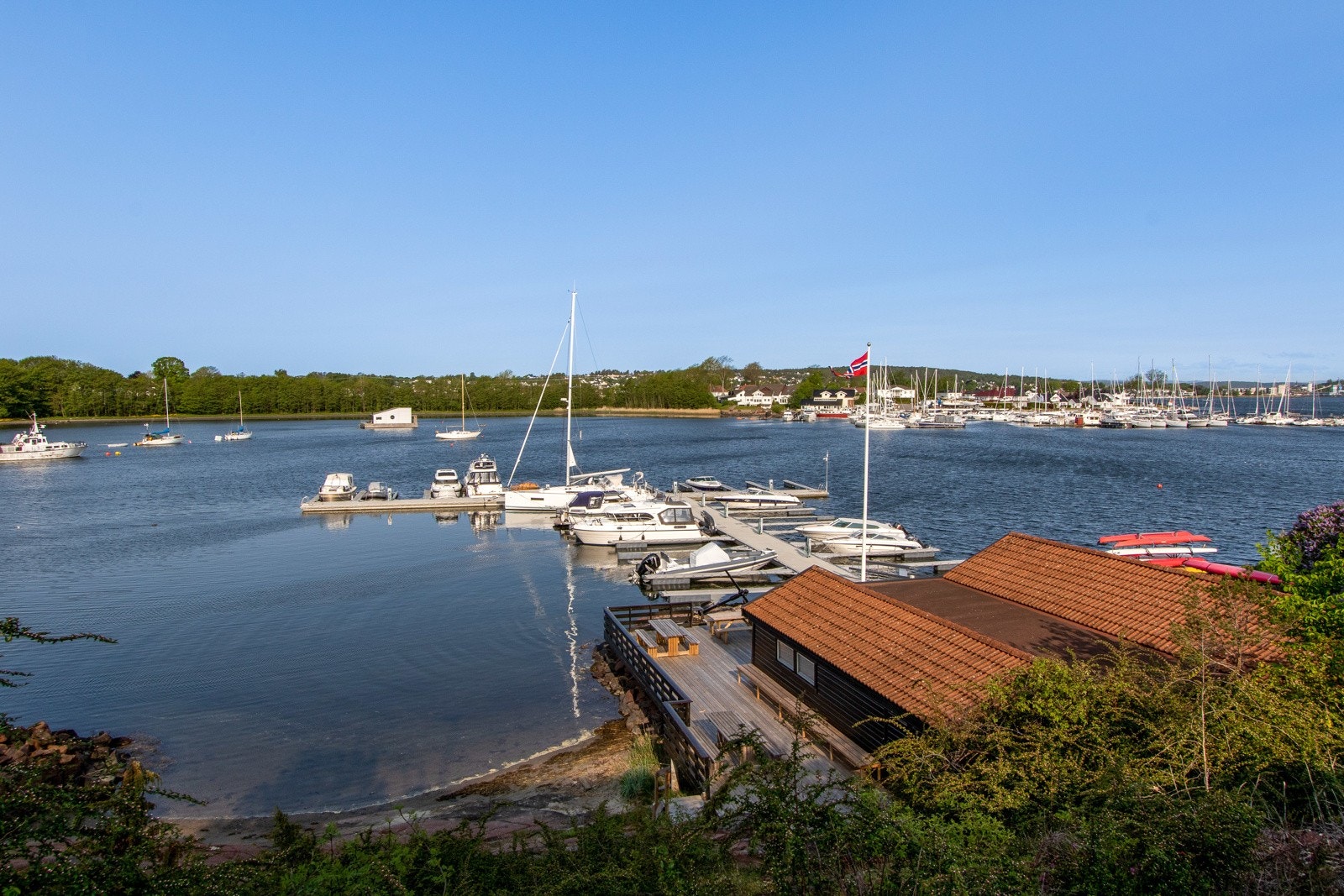 Det er i medfølger også en eid båtplass i båthavnen i Sameiet Soria Moria Terrasse. Galleribilde